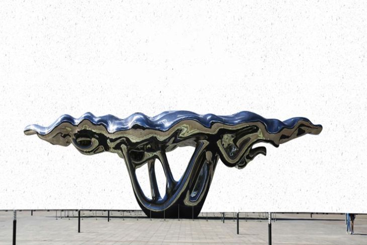 不銹鋼雕塑定制廠家怎么選？這幾點(diǎn)很重要