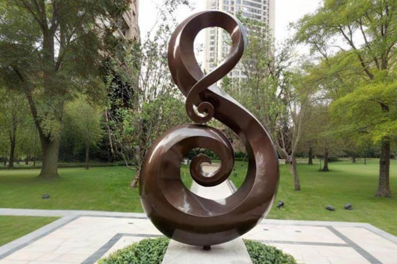 銅雕塑價(jià)格多少錢？藝通·藝術(shù)透明報(bào)價(jià)，定制無(wú)隱形收費(fèi)