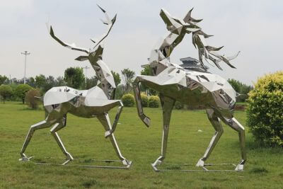 梅花鹿不銹鋼雕塑怎么做？藝通·藝術(shù)為您揭秘制作全流程