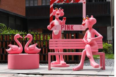 商業(yè)美陳互動(dòng)性pink-love雕塑