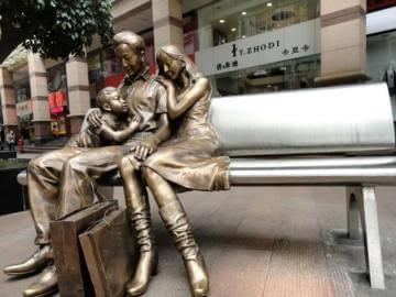 商業(yè)街景觀銅雕塑