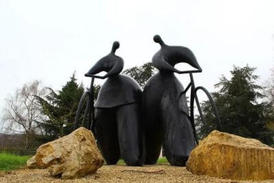 戶外公園玻璃鋼抽象人物雕塑